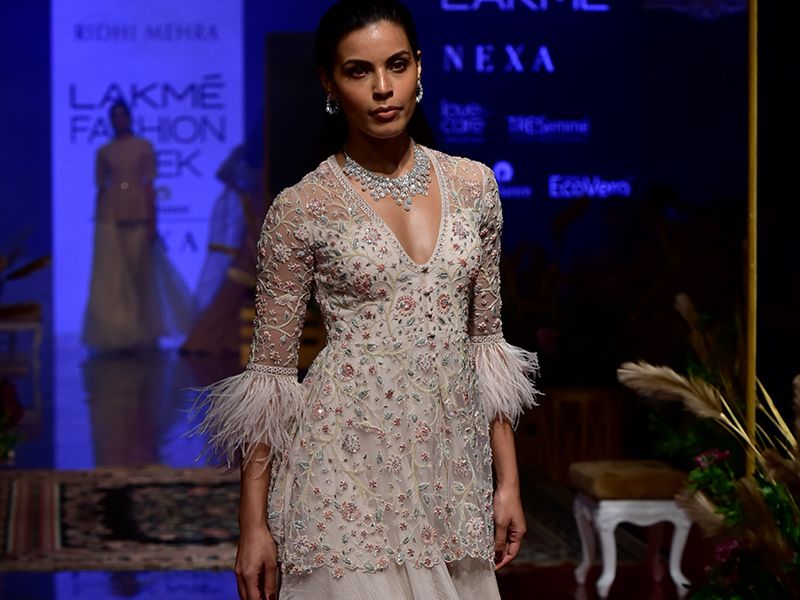 Ridhi Mehra LFW AW'19 An Ode to Heirlooms- 15