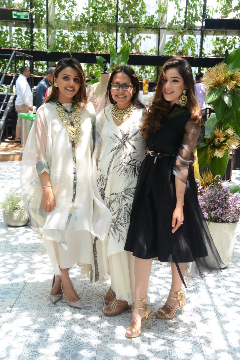 Anju Modi X Tyaani 18