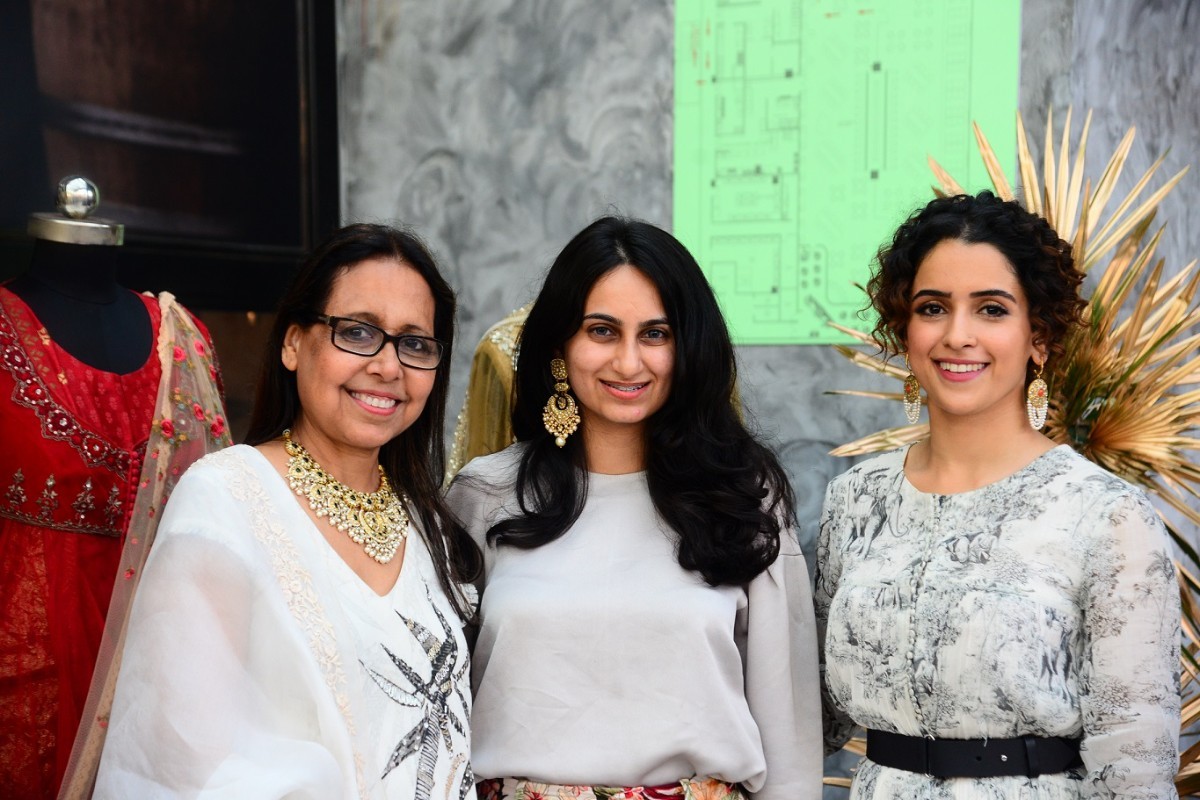 Sanya_Malhotra_with_Anju_Modi_and_Sonia_at_the_Preview_of_Anju_Modi_X_Tyaani_by_Karan_Johar