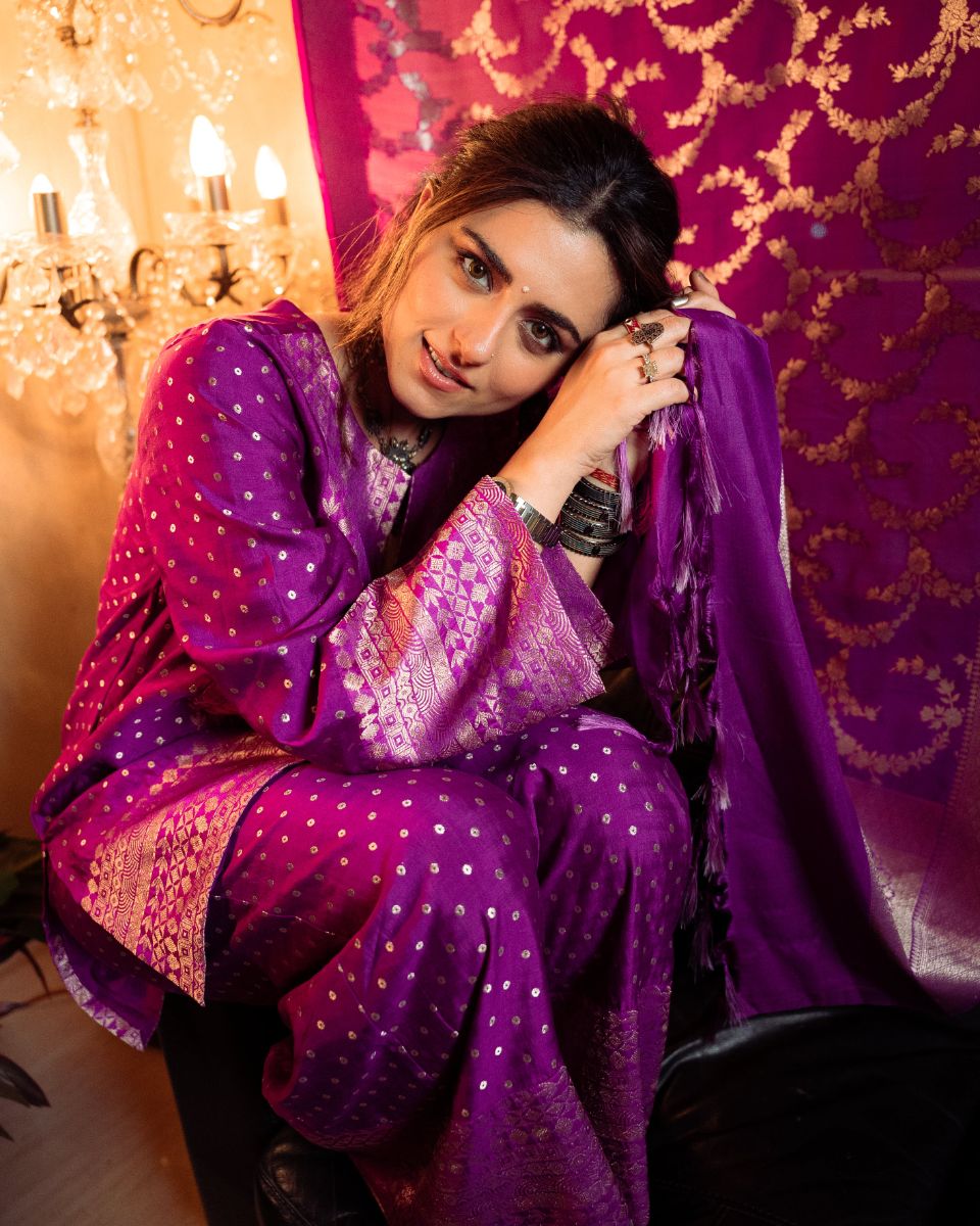 Riddhi_Dogra_x_Sobariko